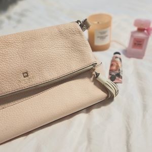 ♠️Pale pink Kate Spade pebble leather magnetic and zipper closure purse
